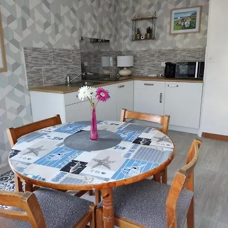 Avec Jardin Apartman